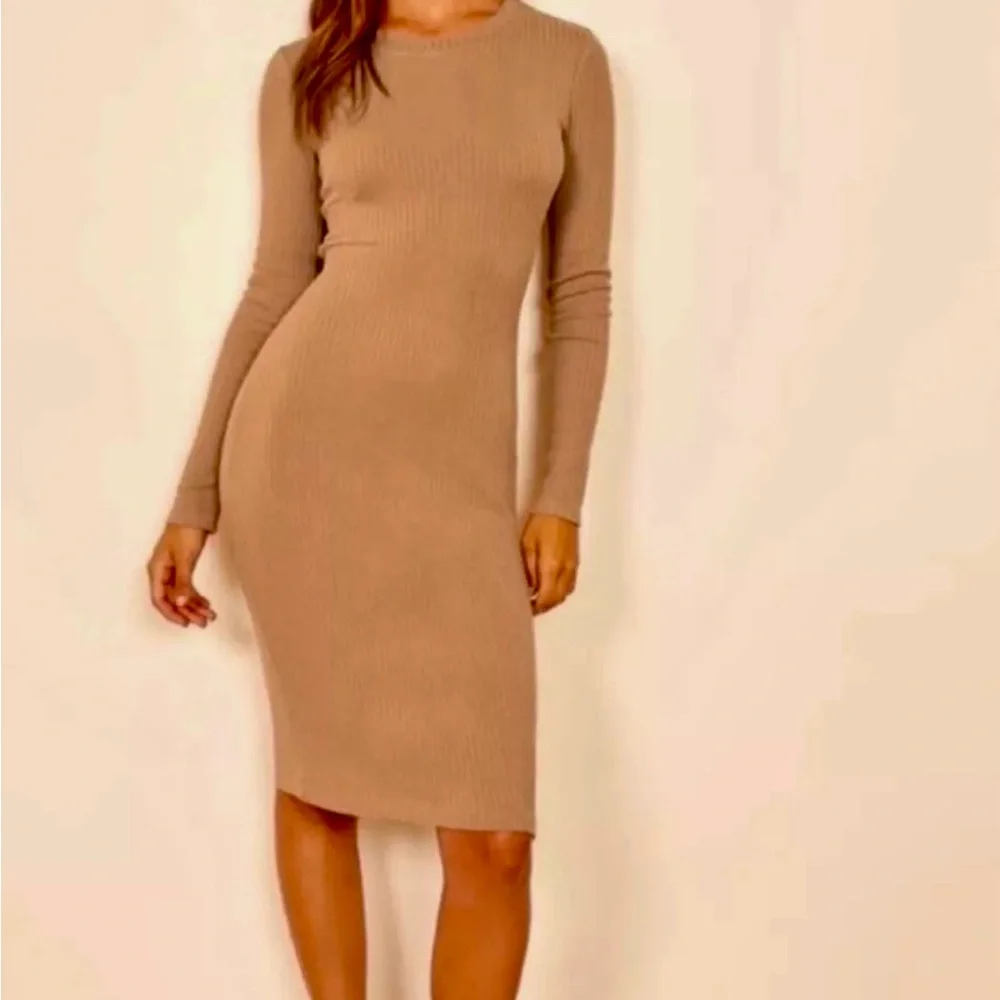 Reformation Elegant Beige Long Sleeve Dress Size S - Picture 2 of 5